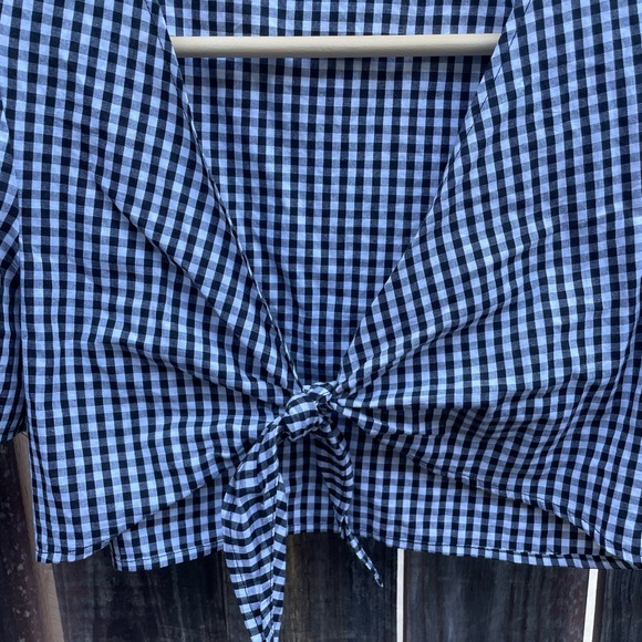 K.zell - Black & White Gingham - Front Tie Top - Picture 2 of 8